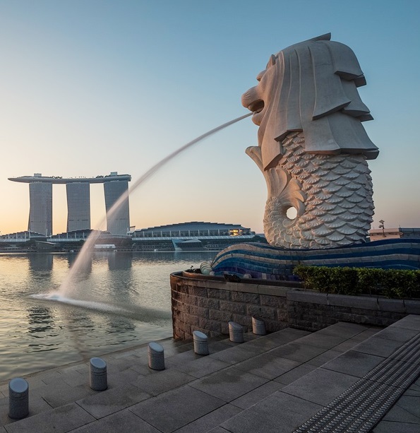 我們把客戶的利益最大化放在首位，而不是考慮自己的短期利益，贏得 客戶的尊重是我們最大的財富。